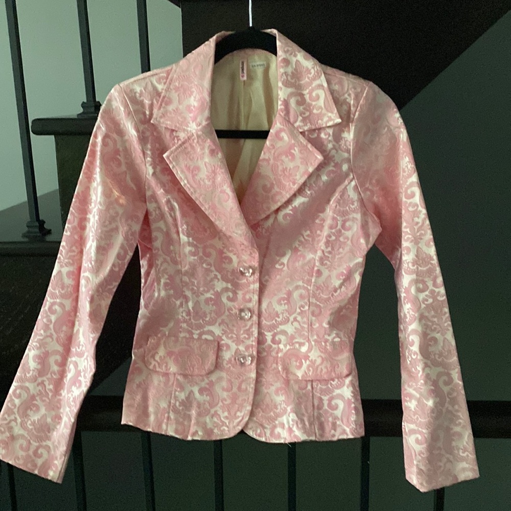 Vintage style jacket feels looks like valour and silk